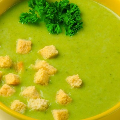обед Зеленый крем-суп с брокколи и сухариками базовое меню диета Елены Малышевой